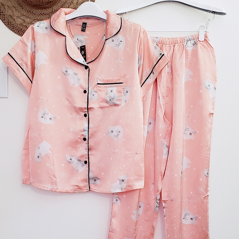 Junior's satin pajamas set